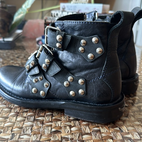 Zadig & Voltaire Laureen leather Spike buckle ankle moto boots - Picture 7 of 8